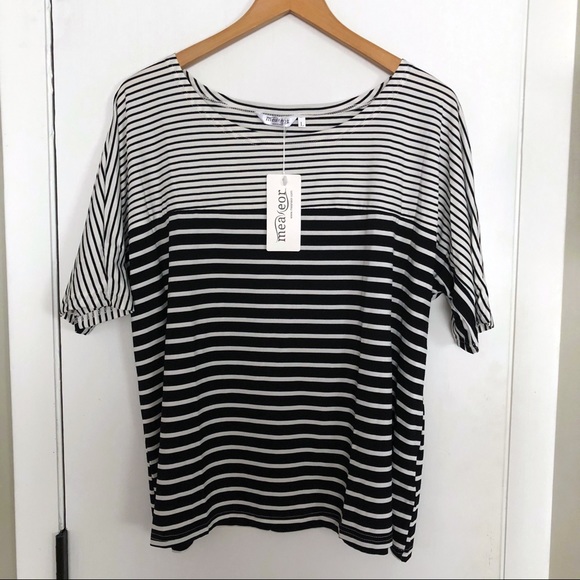 Stretchy oversized striped tee NWT - Picture 5 of 8